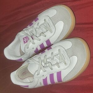 Samba og athletic sneakers